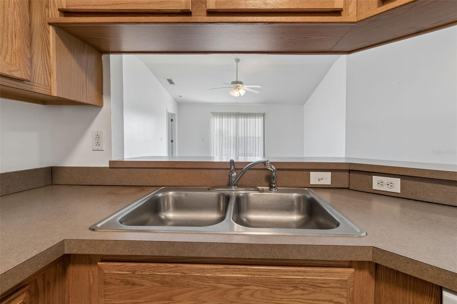 7643 WEEHAWKEN DR, ZEPHYRHILLS, FL, 33540