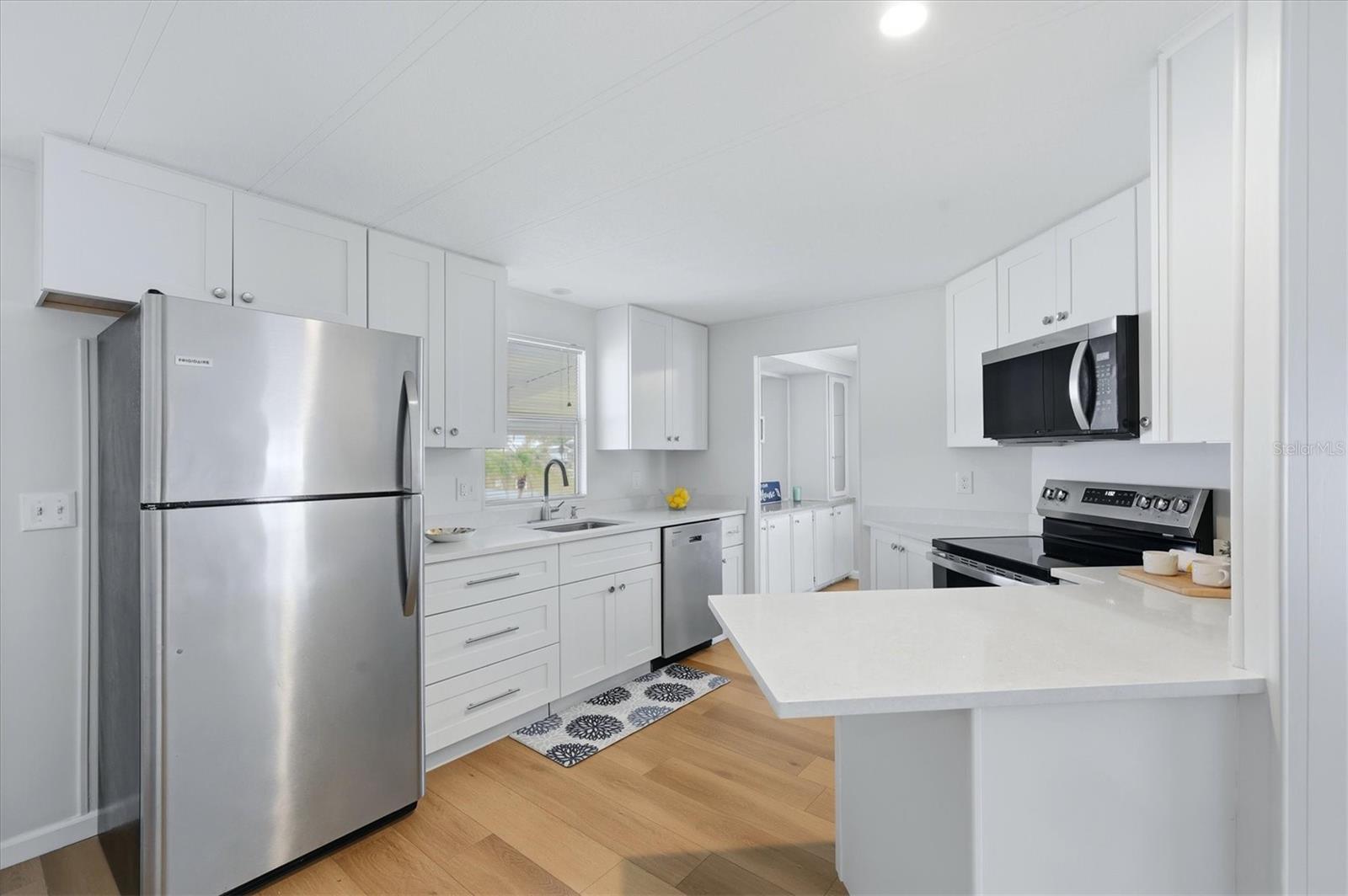 240 VIA DE LUNA, ENGLEWOOD, FL, 34224