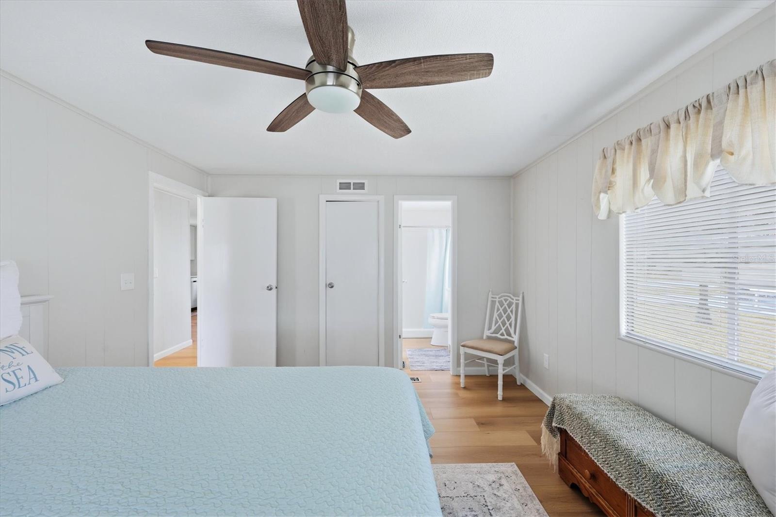 240 VIA DE LUNA, ENGLEWOOD, FL, 34224