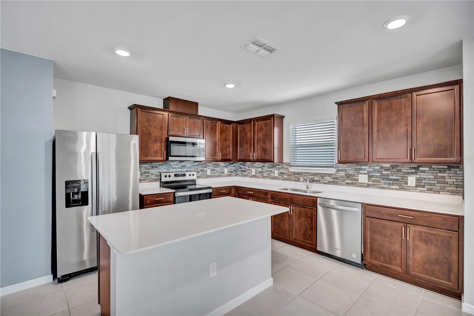 30191 SKYLARK DR, WESLEY CHAPEL, FL, 33545