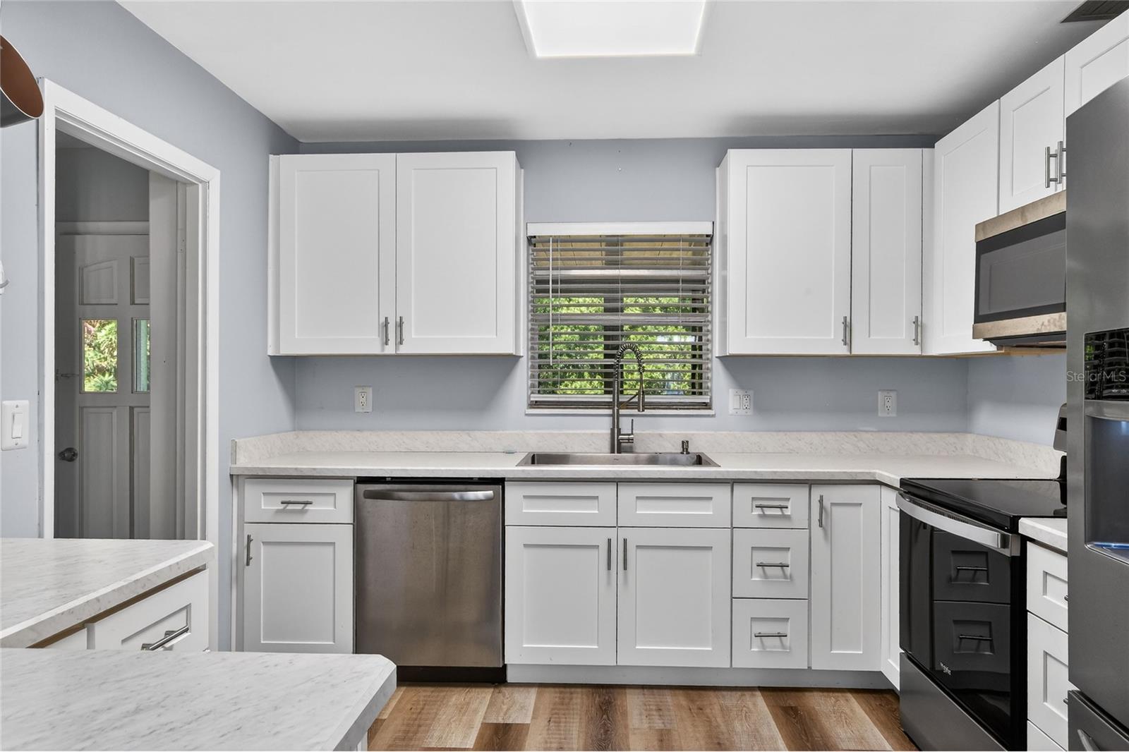 1147 CIRCLE DR, LAKE WALES, FL, 33853