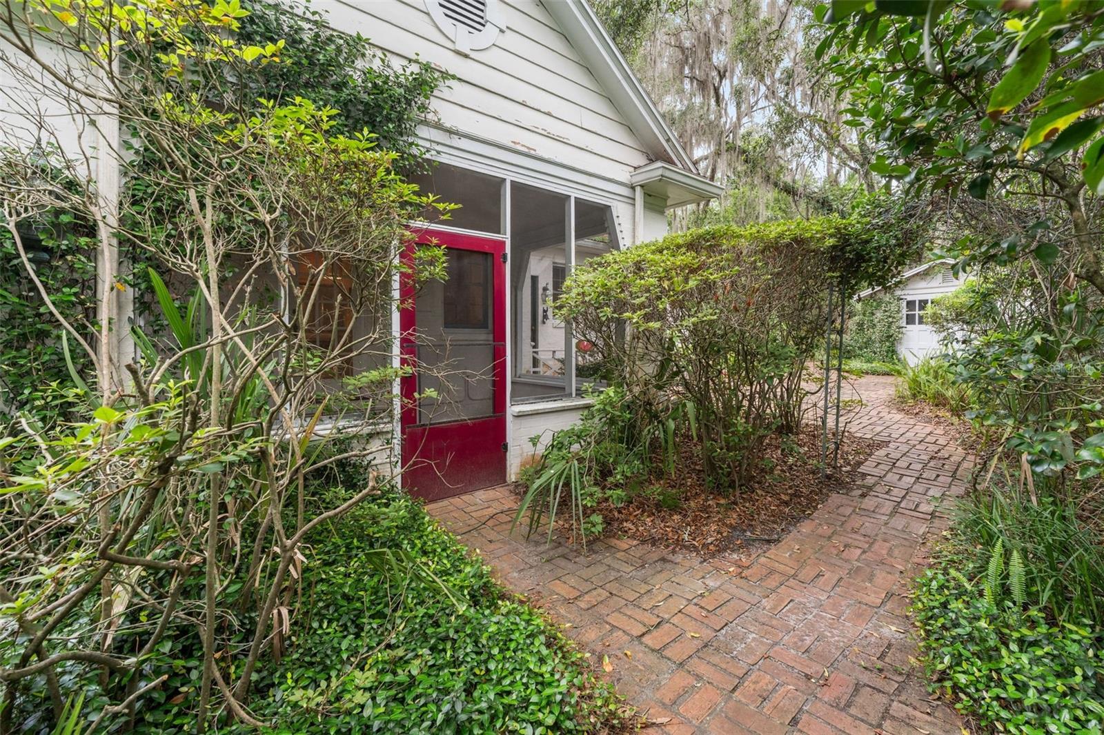 717 NE BOULEVARD, GAINESVILLE, FL, 32601