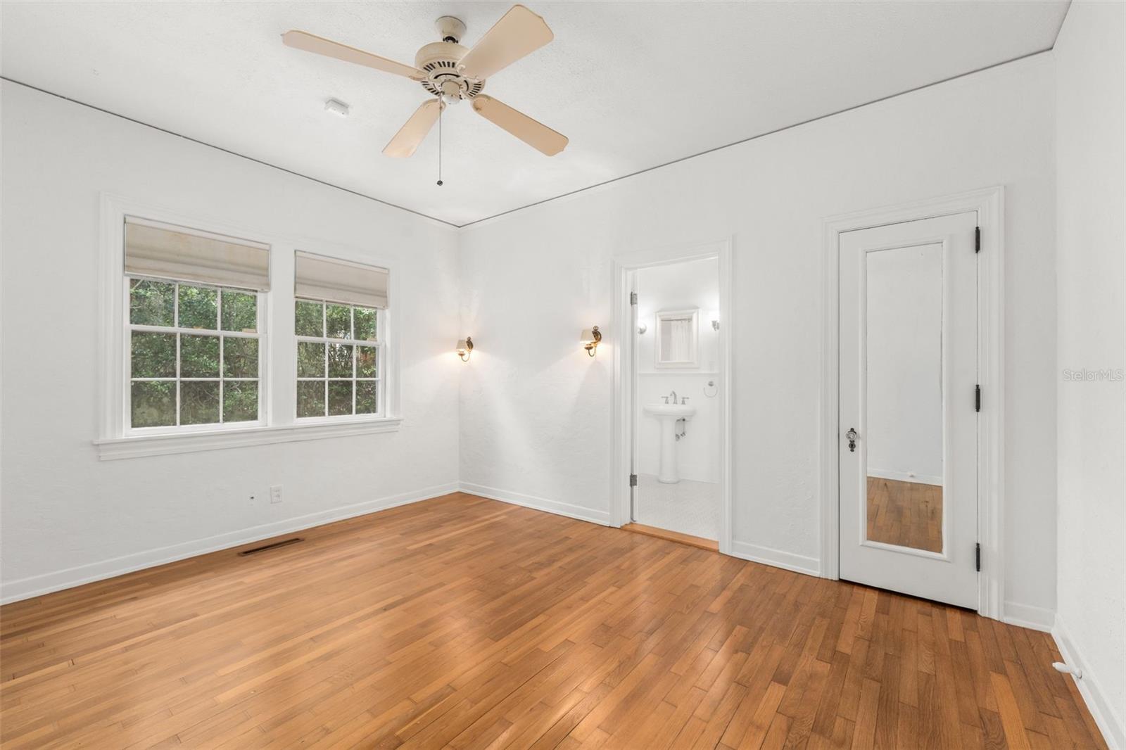 717 NE BOULEVARD, GAINESVILLE, FL, 32601