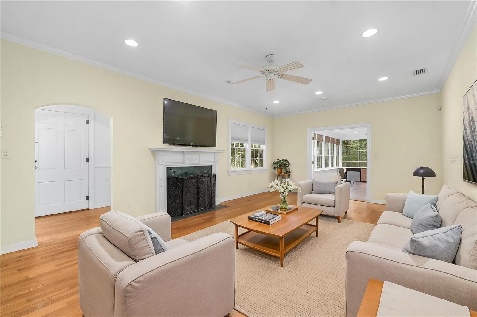 717 NE BOULEVARD, GAINESVILLE, FL, 32601