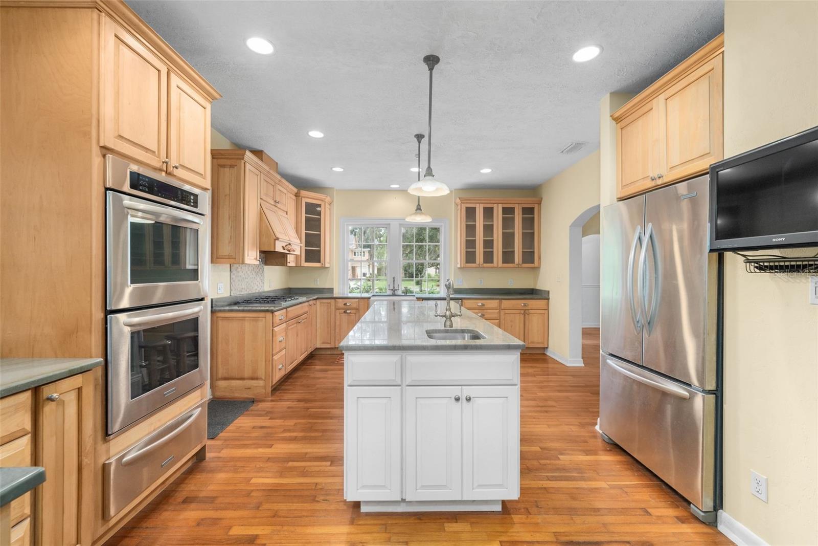 717 NE BOULEVARD, GAINESVILLE, FL, 32601