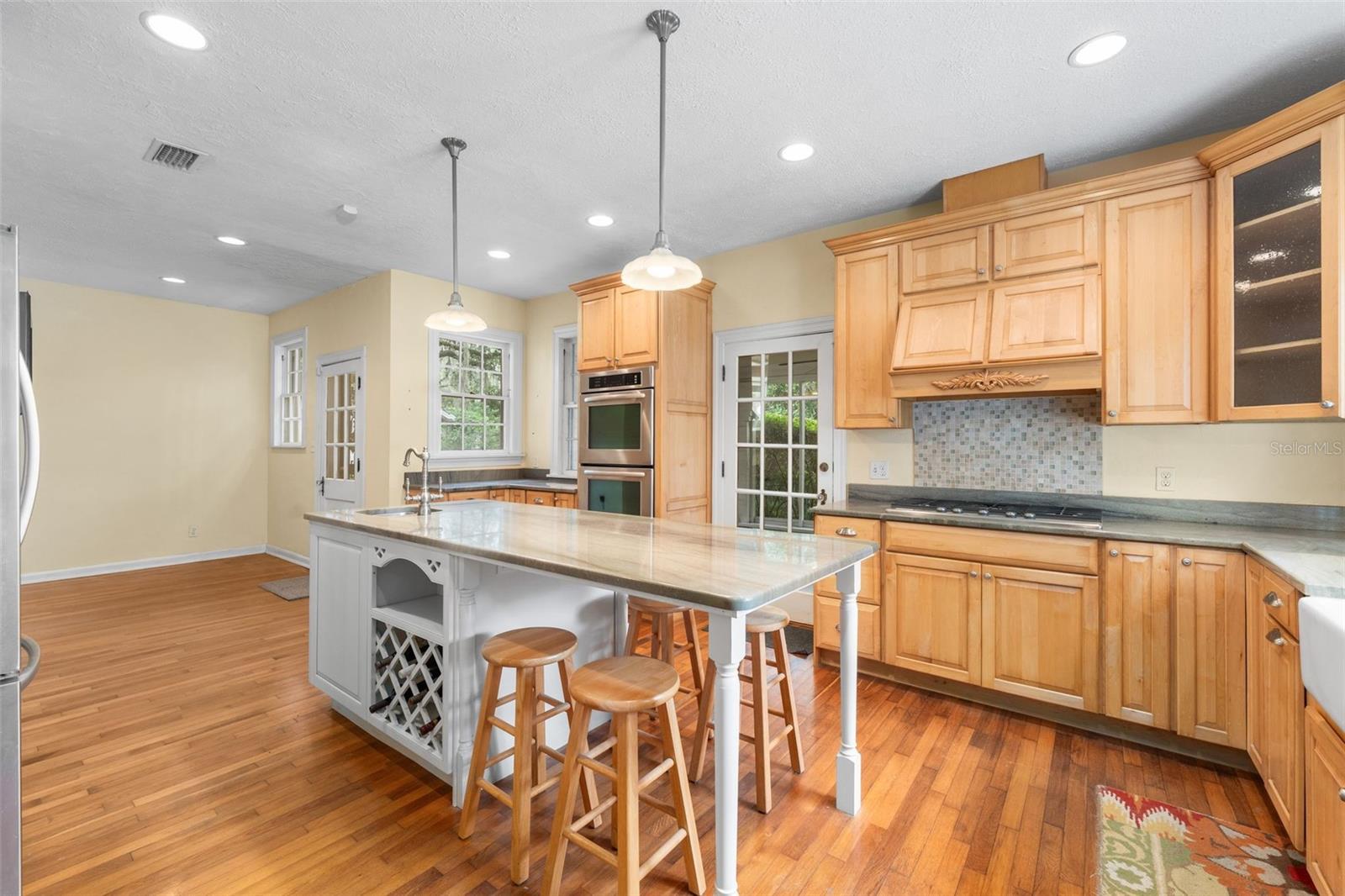 717 NE BOULEVARD, GAINESVILLE, FL, 32601