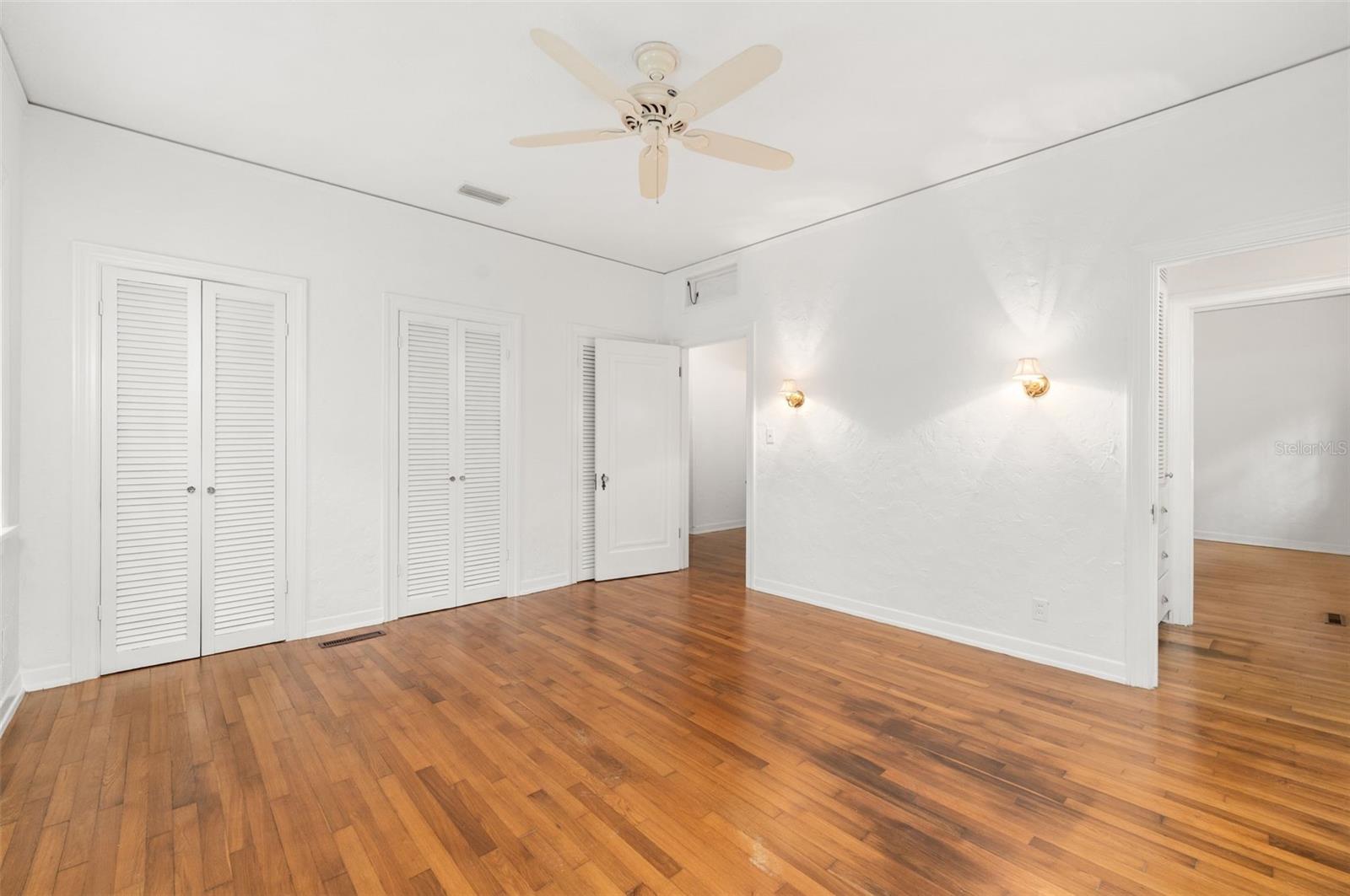 717 NE BOULEVARD, GAINESVILLE, FL, 32601