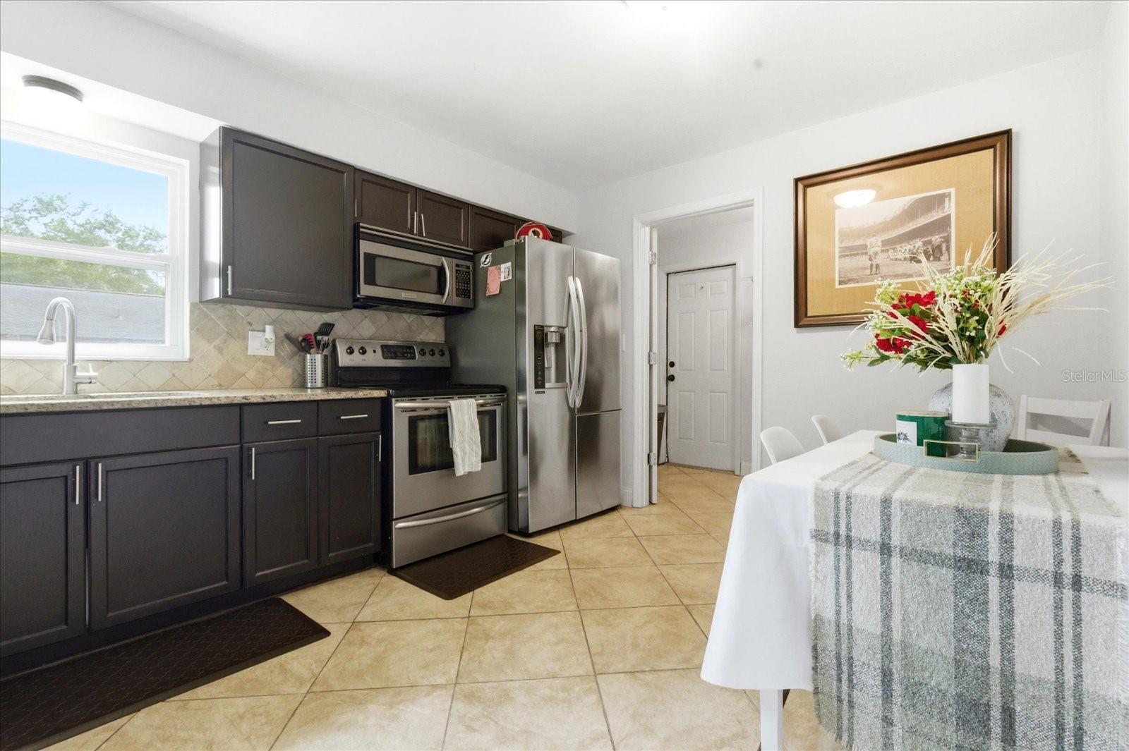2110 W OKALOOSA AVE, TAMPA, FL, 33604