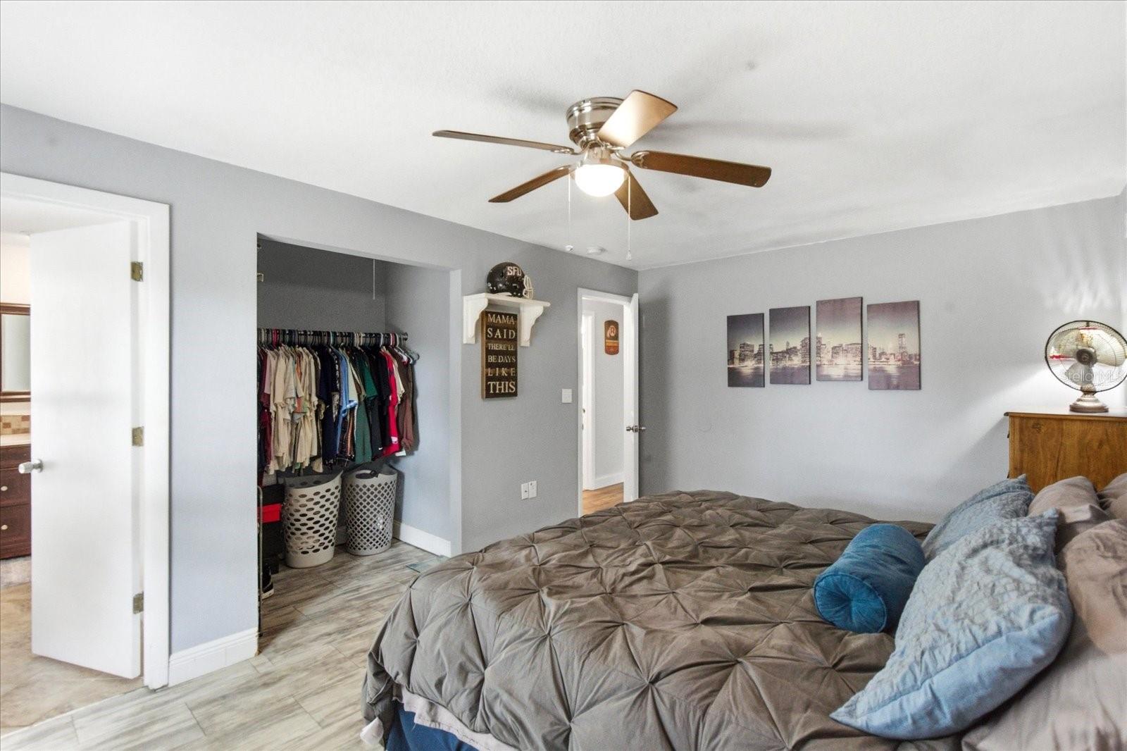 2110 W OKALOOSA AVE, TAMPA, FL, 33604