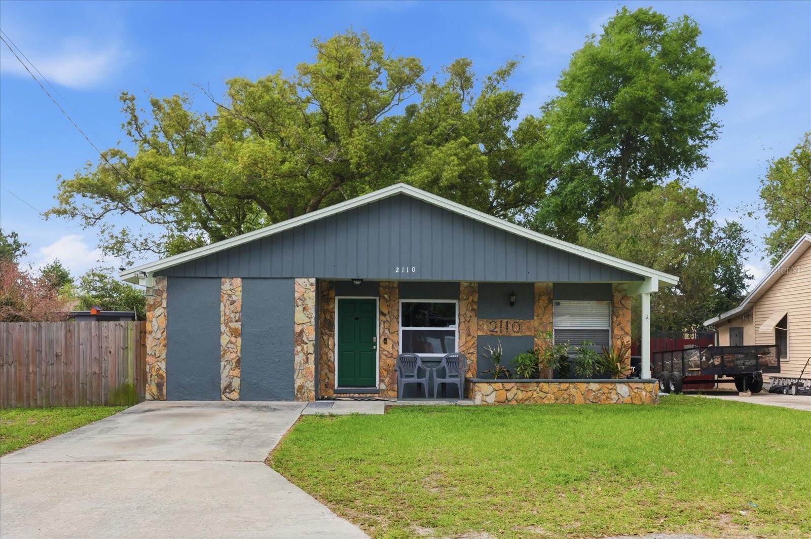 2110 W OKALOOSA AVE, TAMPA, FL, 33604