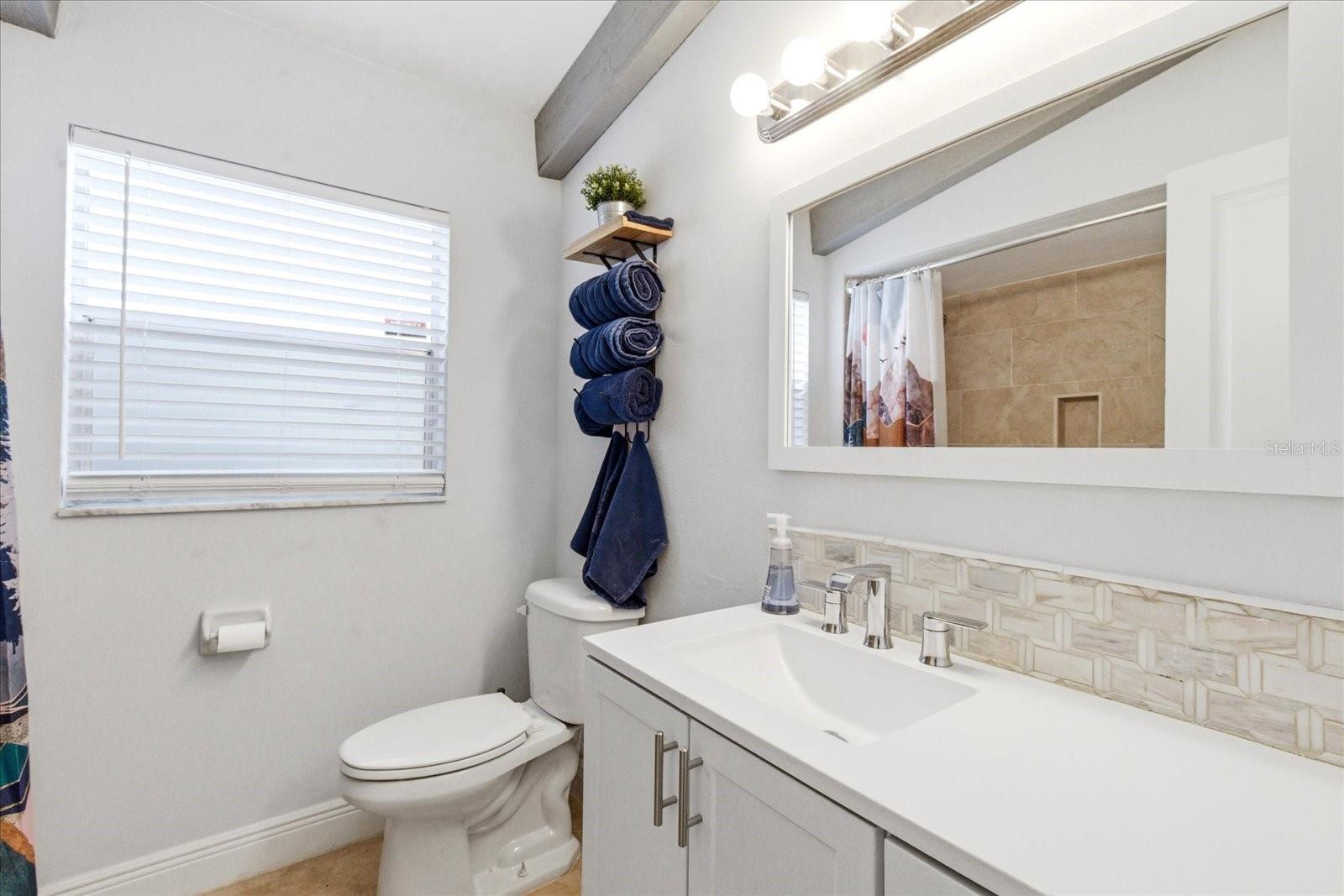 2110 W OKALOOSA AVE, TAMPA, FL, 33604
