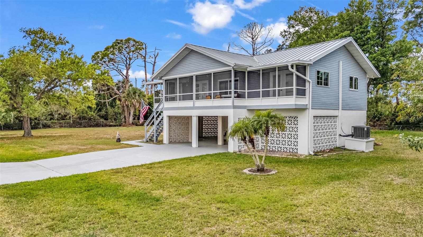 3059 HOLCOMB RD, PORT CHARLOTTE, FL, 33981