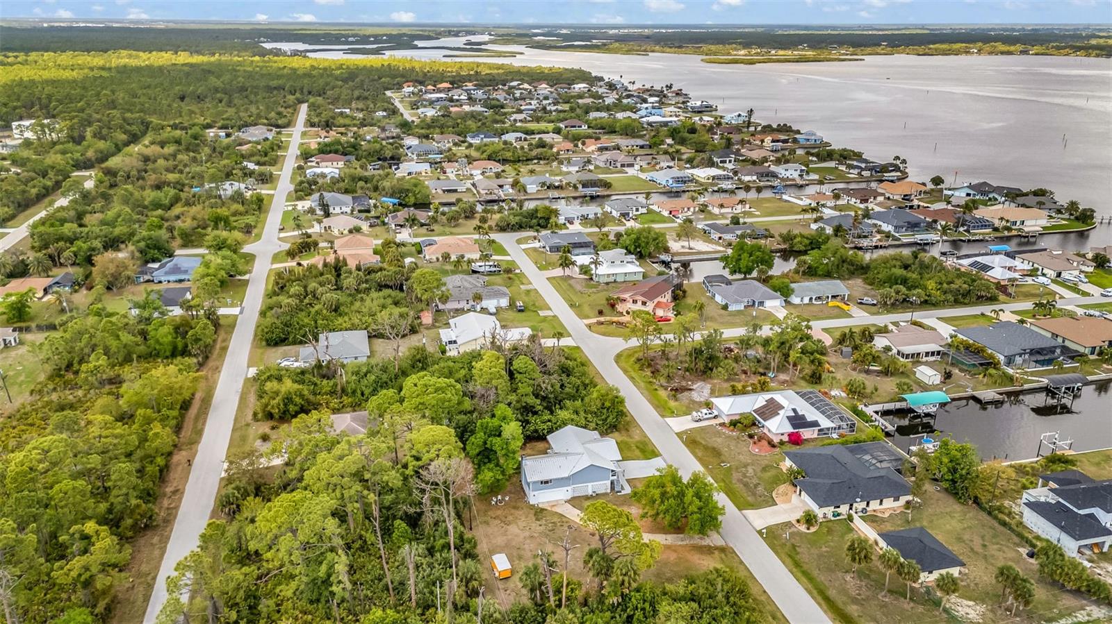 3059 HOLCOMB RD, PORT CHARLOTTE, FL, 33981