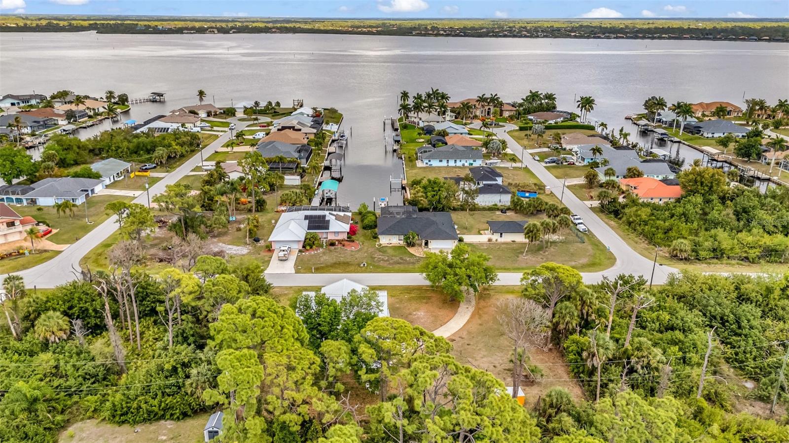 3059 HOLCOMB RD, PORT CHARLOTTE, FL, 33981