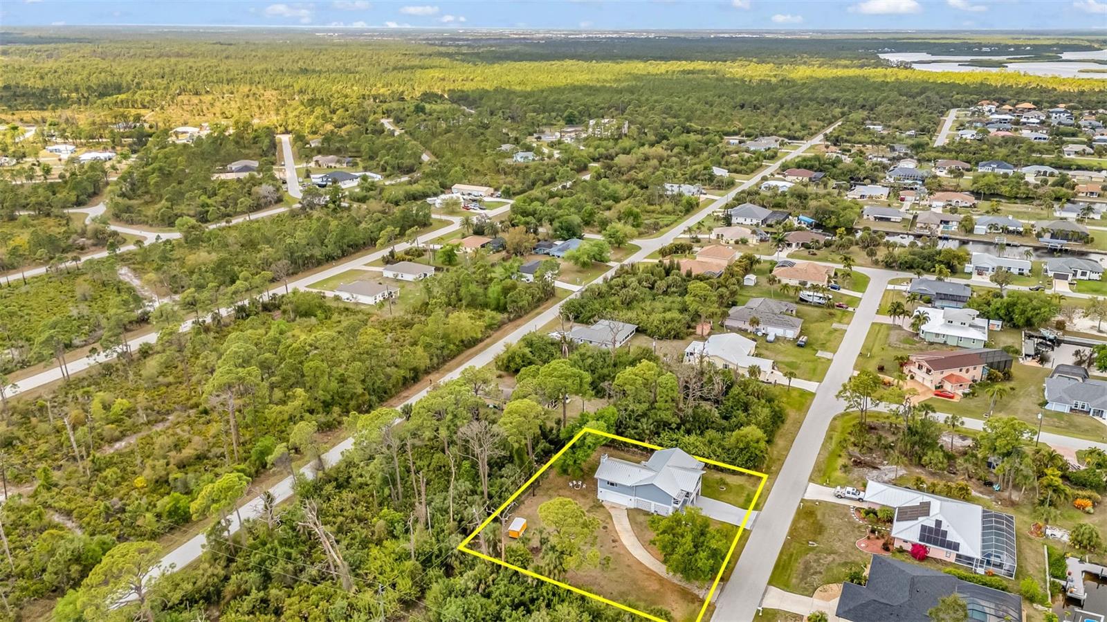 3059 HOLCOMB RD, PORT CHARLOTTE, FL, 33981