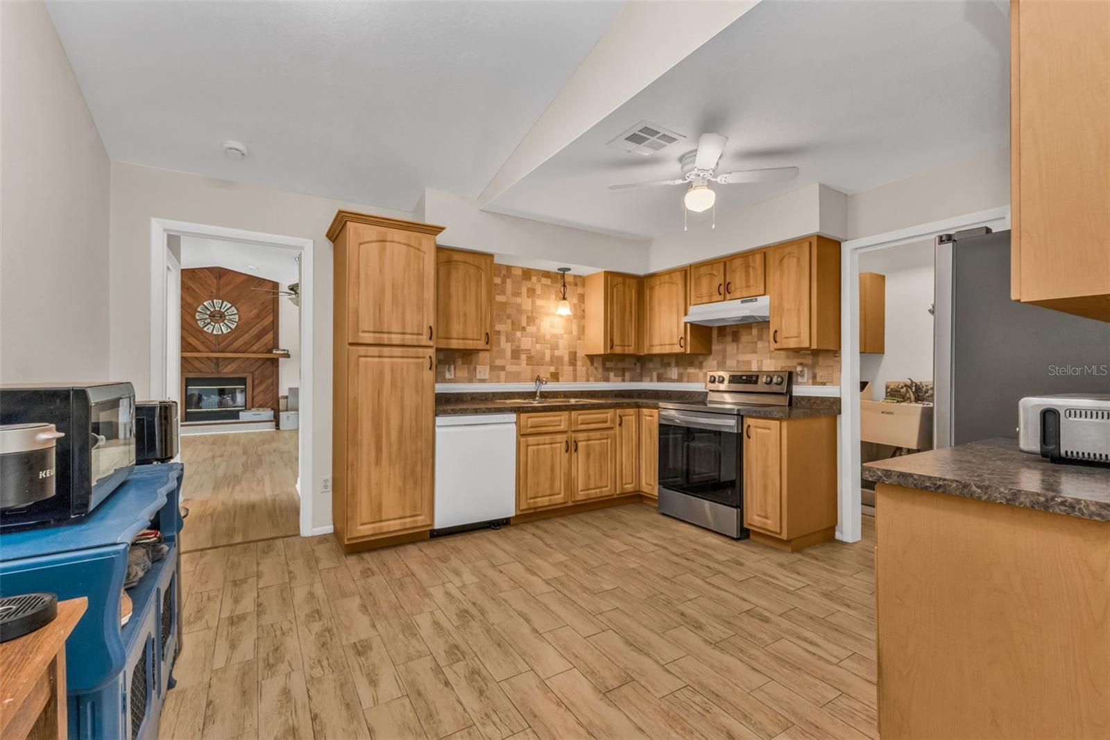3059 HOLCOMB RD, PORT CHARLOTTE, FL, 33981