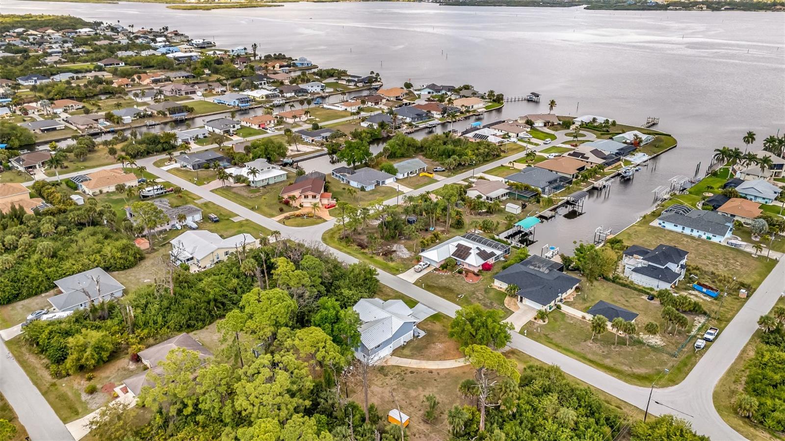 3059 HOLCOMB RD, PORT CHARLOTTE, FL, 33981