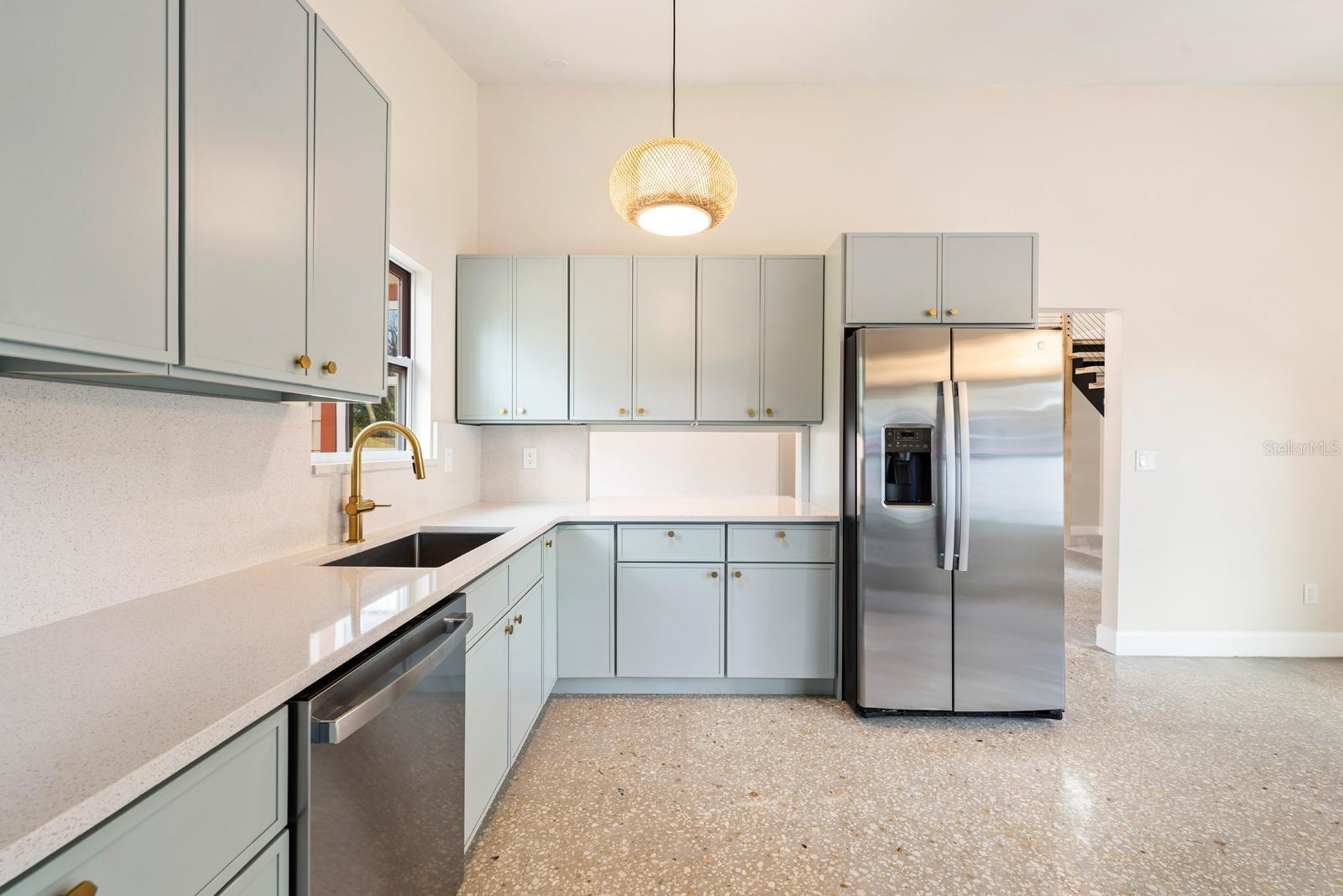 419 64TH AVE S, ST PETERSBURG, FL, 33705