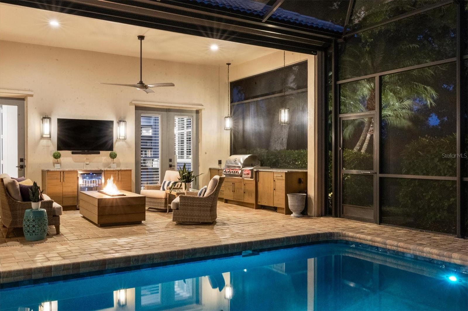 19 N CAYMAN ISLES BLVD, ENGLEWOOD, FL, 34223