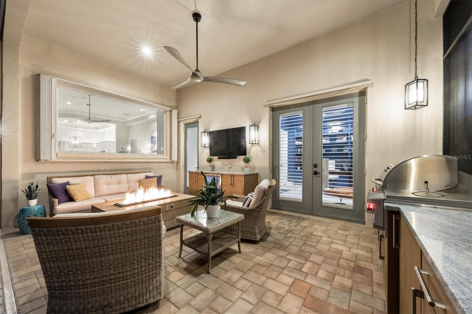 19 N CAYMAN ISLES BLVD, ENGLEWOOD, FL, 34223