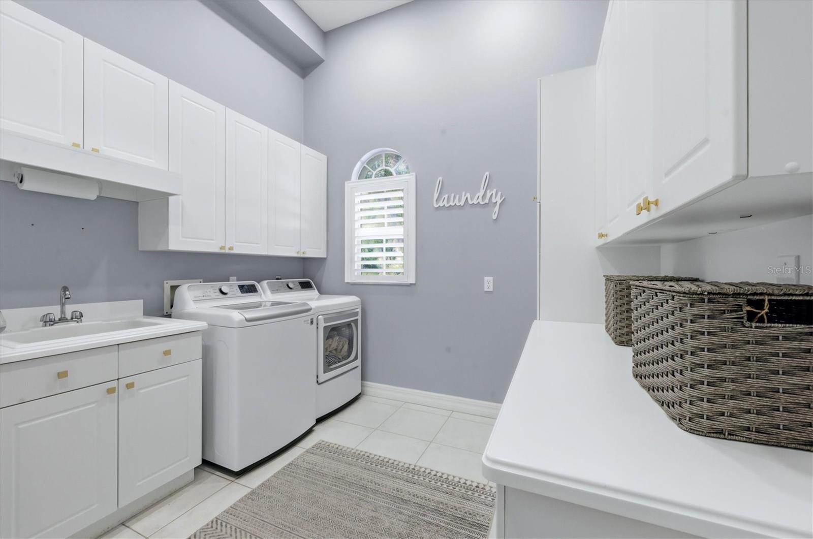 19 N CAYMAN ISLES BLVD, ENGLEWOOD, FL, 34223