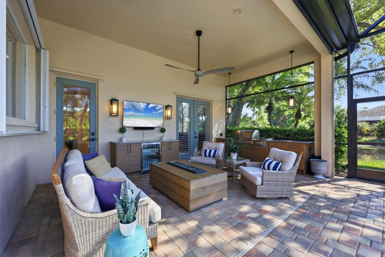 19 N CAYMAN ISLES BLVD, ENGLEWOOD, FL, 34223