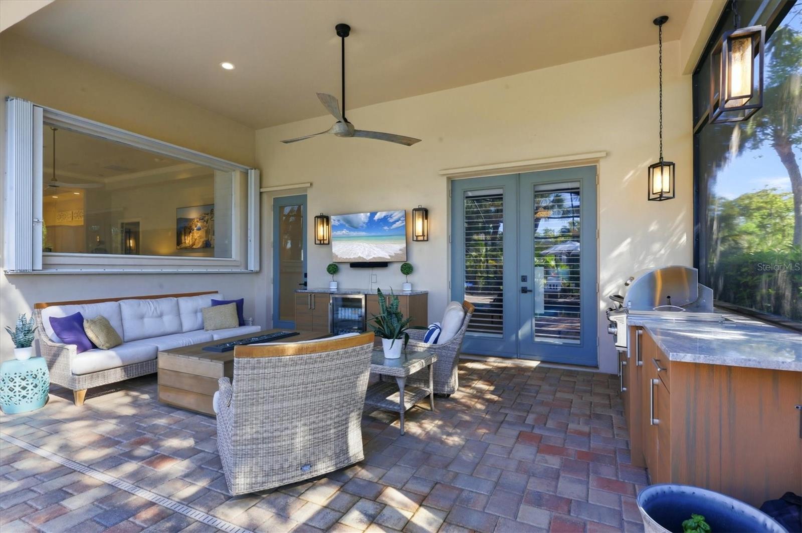 19 N CAYMAN ISLES BLVD, ENGLEWOOD, FL, 34223