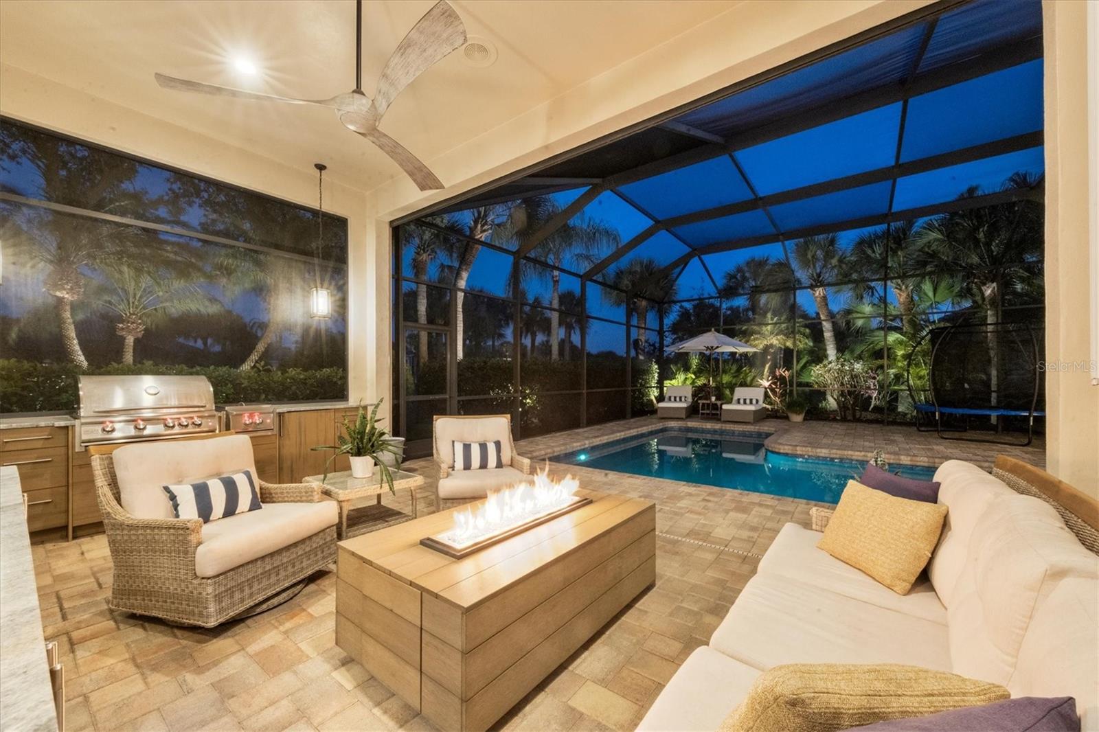 19 N CAYMAN ISLES BLVD, ENGLEWOOD, FL, 34223
