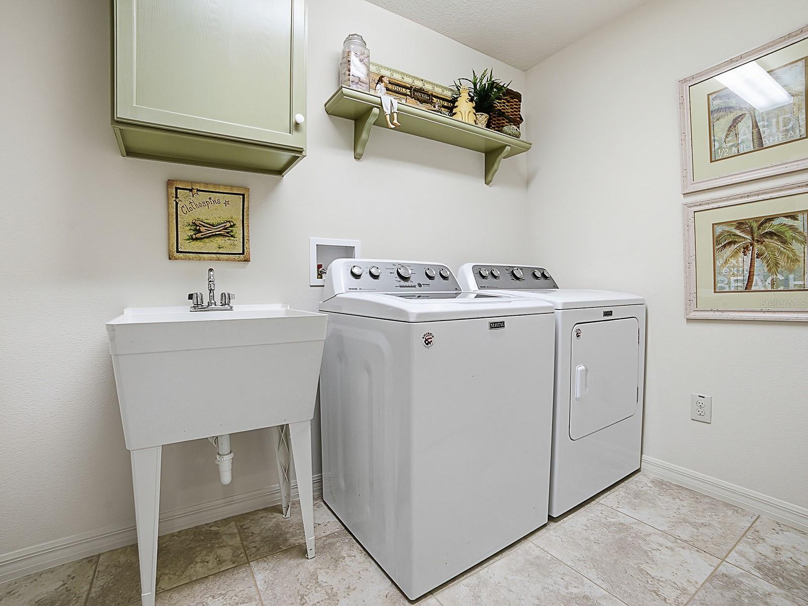 2348 MIDNIGHT PASS CT, THE VILLAGES, FL, 32162