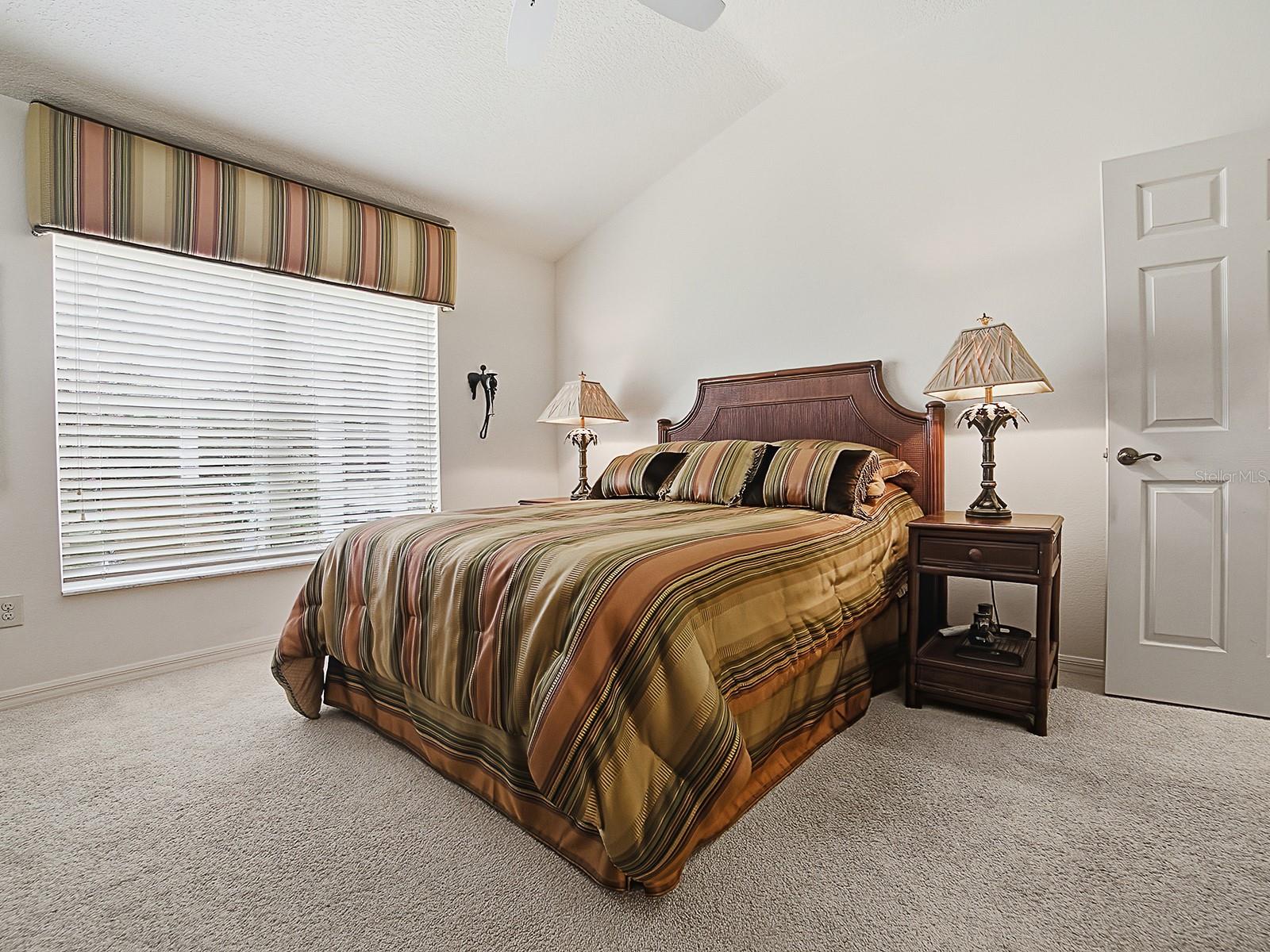 2348 MIDNIGHT PASS CT, THE VILLAGES, FL, 32162