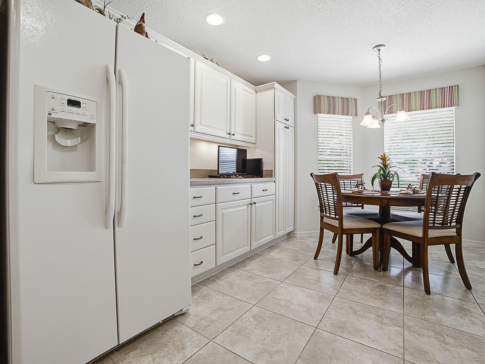 2348 MIDNIGHT PASS CT, THE VILLAGES, FL, 32162