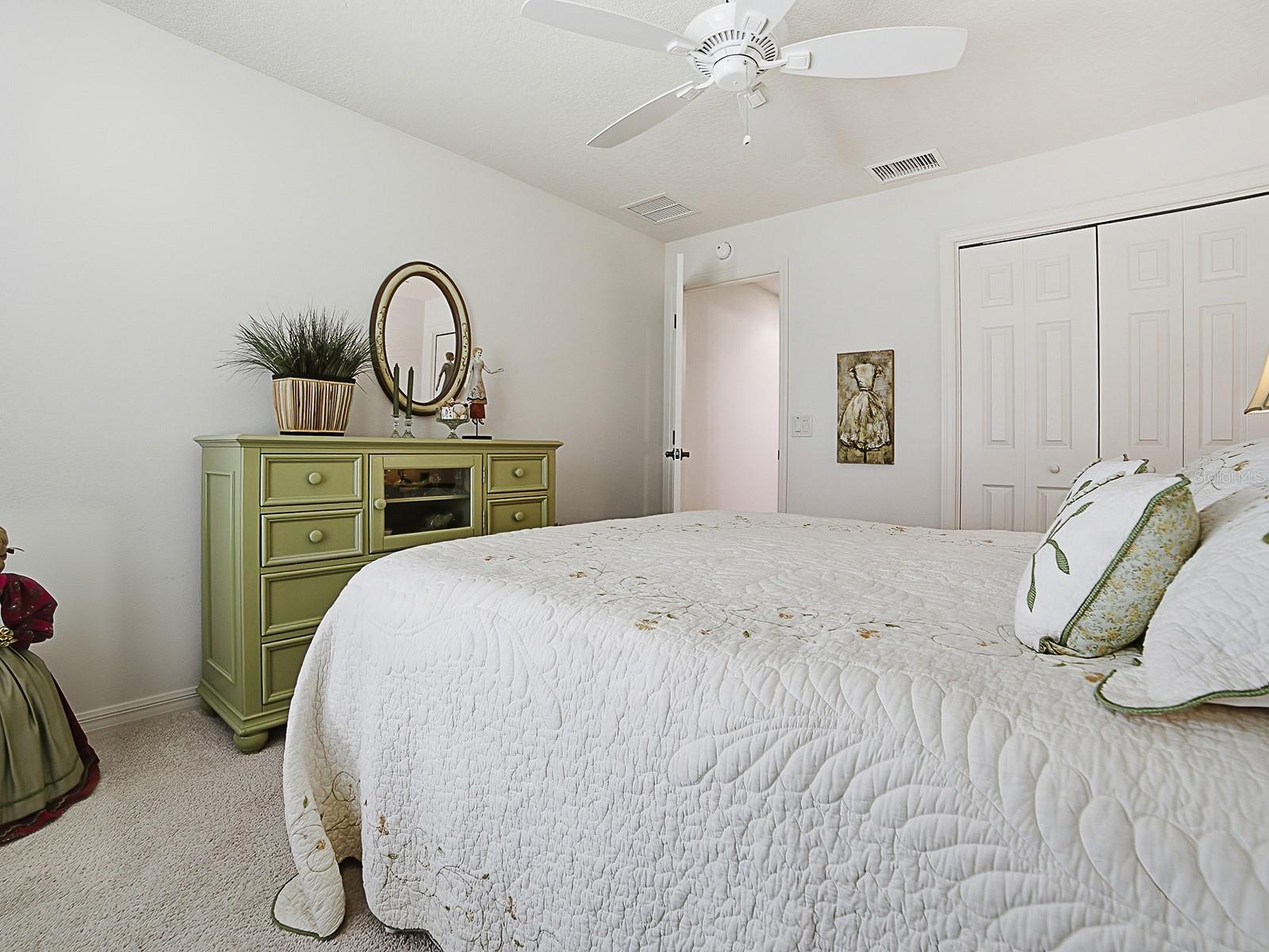 2348 MIDNIGHT PASS CT, THE VILLAGES, FL, 32162