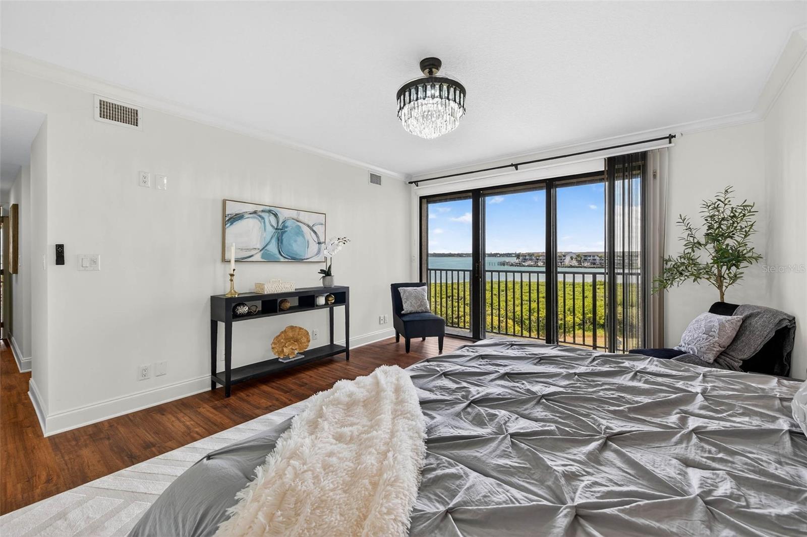 1501 GULF BLVD #205, CLEARWATER BEACH, FL, 33767