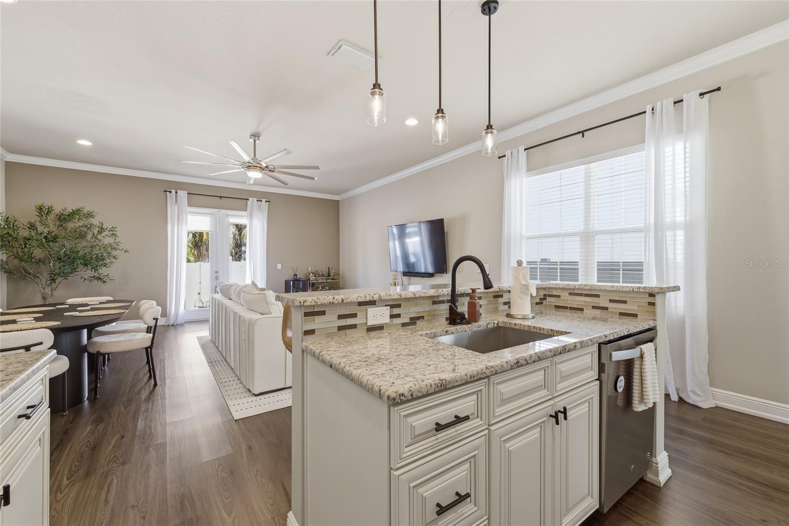 2407 W NORTH B ST #1, TAMPA, FL, 33609
