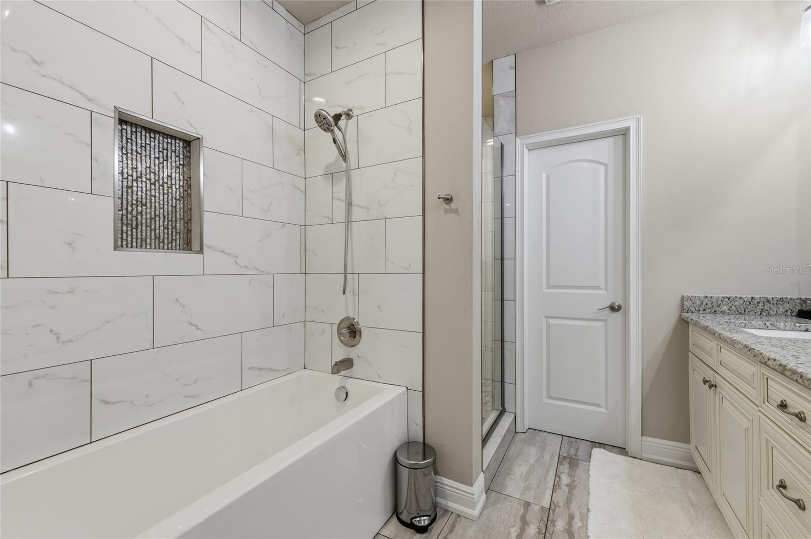 2407 W NORTH B ST #1, TAMPA, FL, 33609
