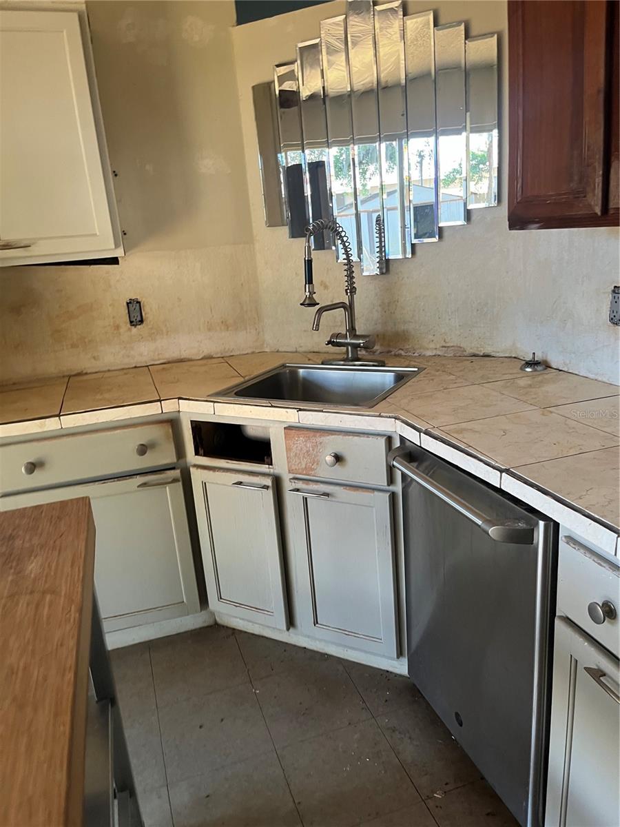437 EAGLE DR, KISSIMMEE, FL, 34759