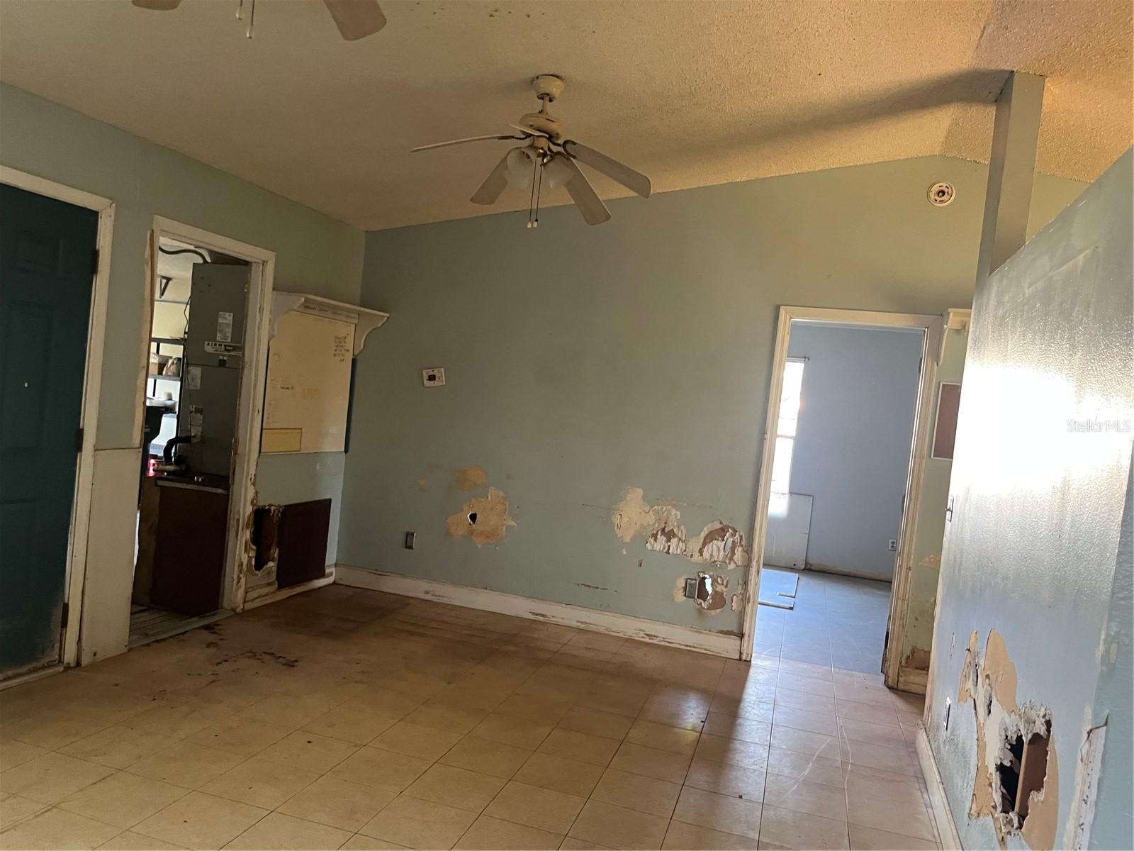 437 EAGLE DR, KISSIMMEE, FL, 34759