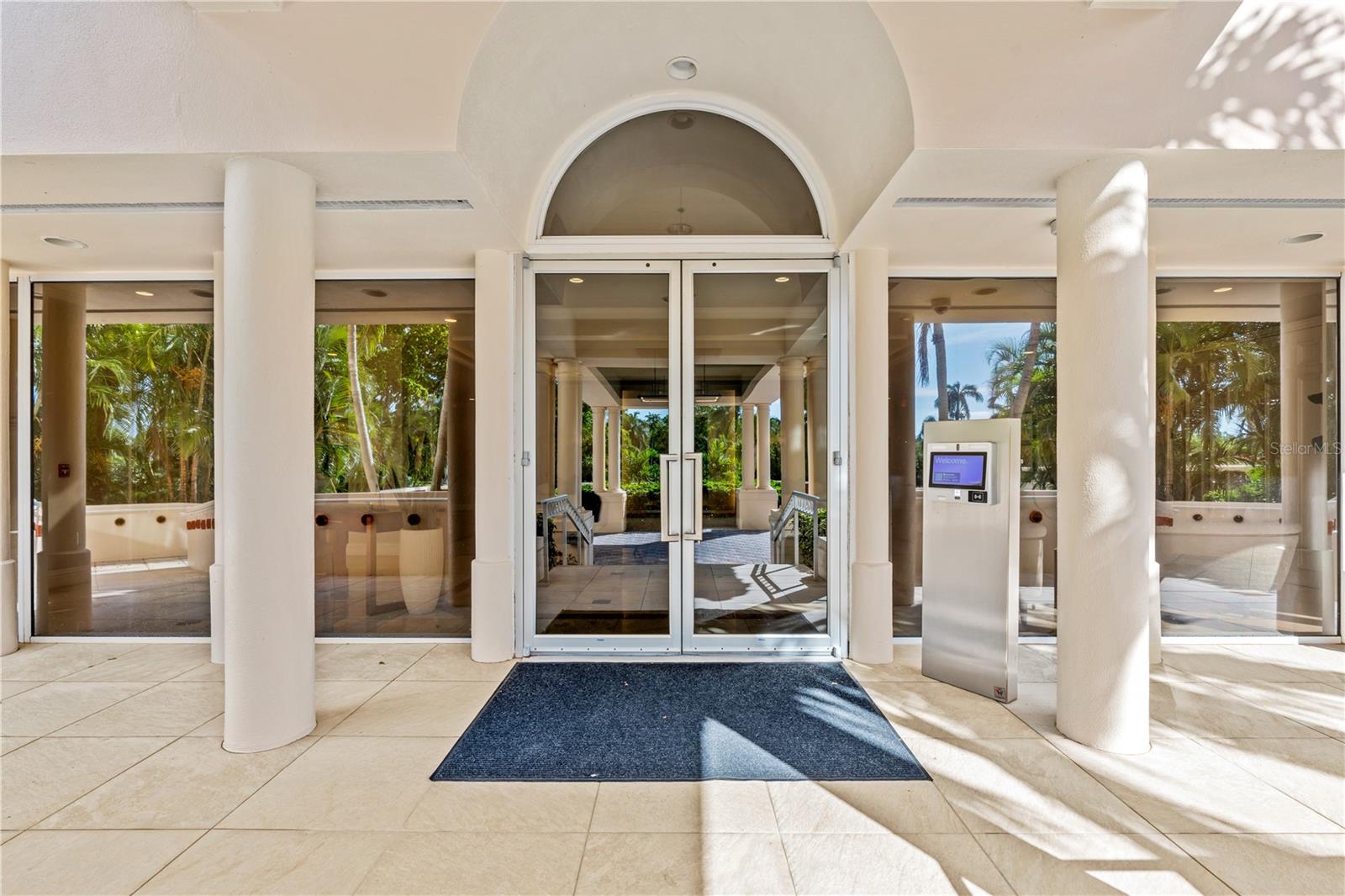 3030 GRAND BAY BLVD #384, LONGBOAT KEY, FL, 34228