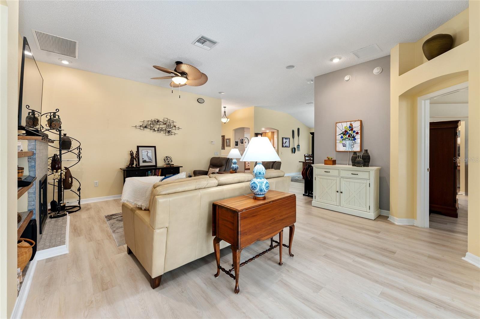 1486 GOLDEN RIDGE DR, THE VILLAGES, FL, 32162