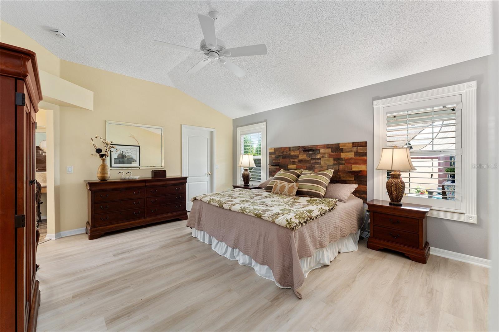 1486 GOLDEN RIDGE DR, THE VILLAGES, FL, 32162