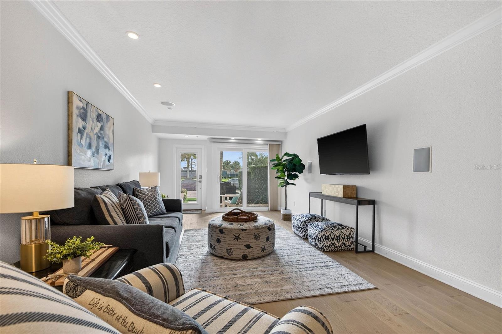 922 N SHORE DR NE, ST PETERSBURG, FL, 33701
