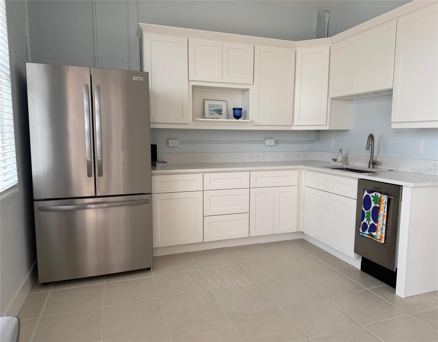 9181 LAKE DR, ENGLEWOOD, FL, 34224