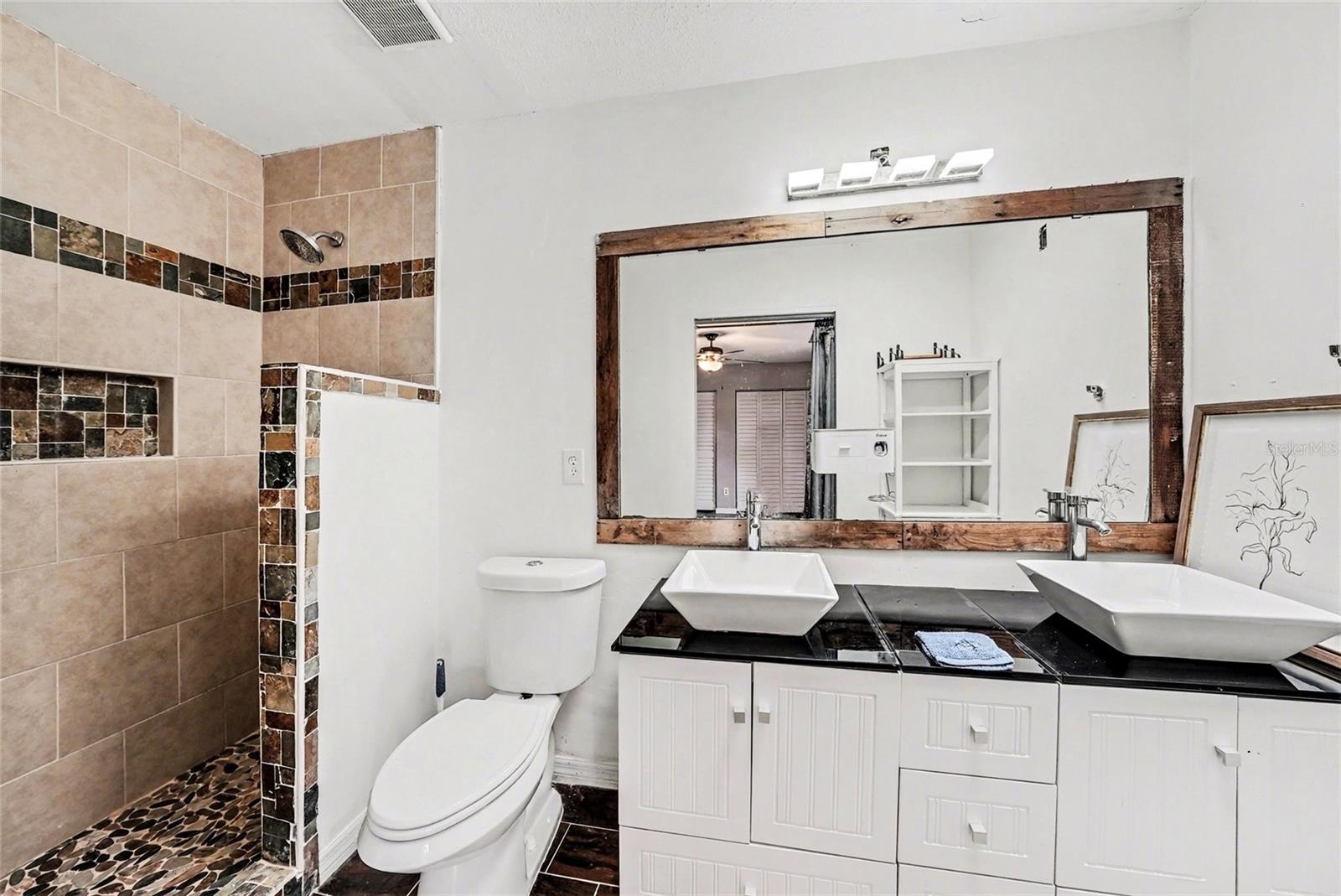 208 DONATELLO DR, BRANDON, FL, 33511