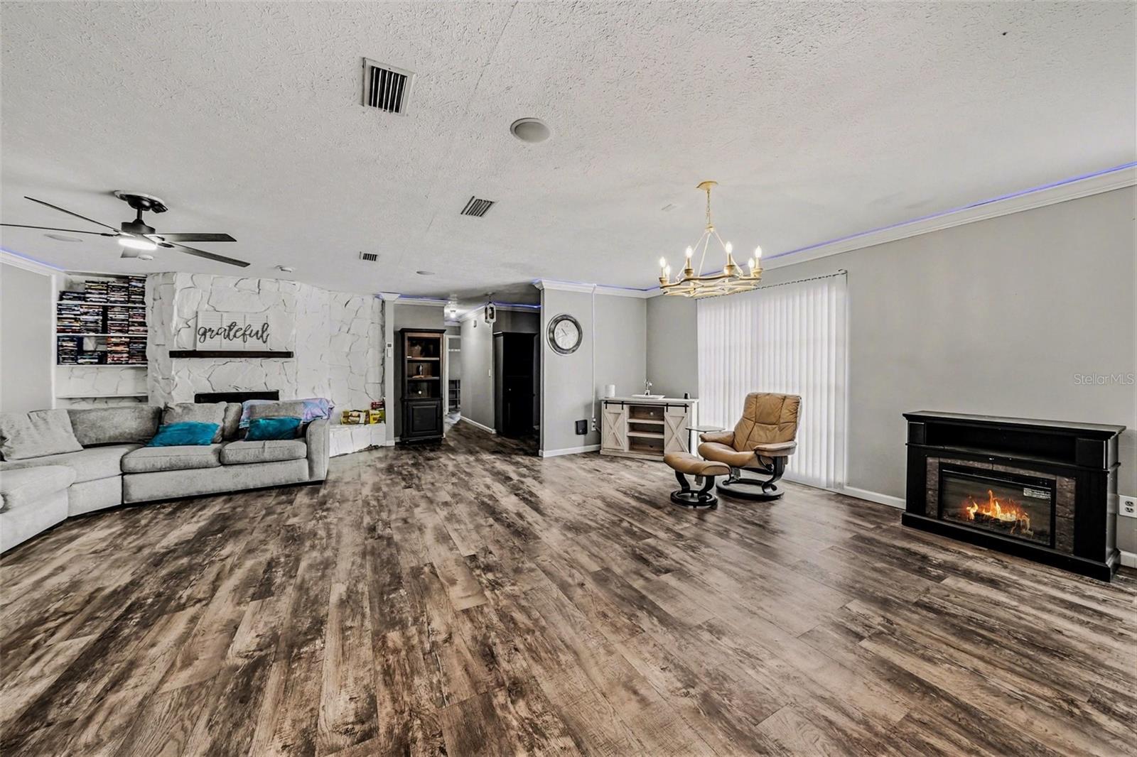 208 DONATELLO DR, BRANDON, FL, 33511