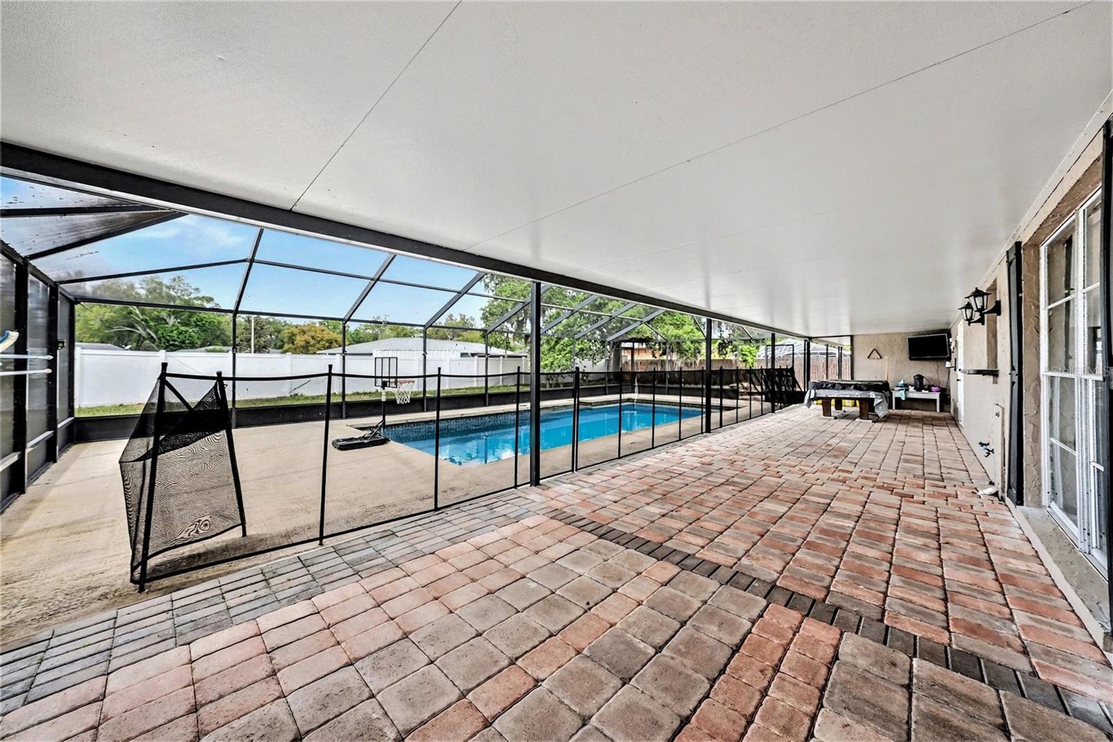 208 DONATELLO DR, BRANDON, FL, 33511