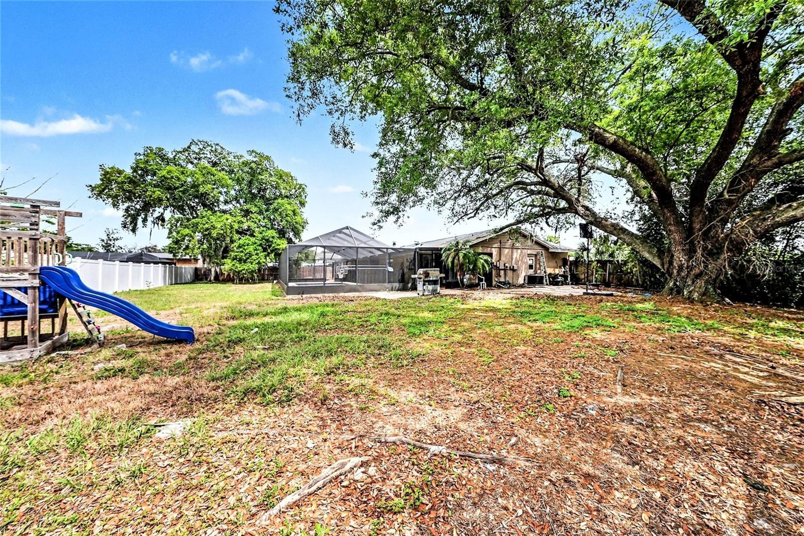 208 DONATELLO DR, BRANDON, FL, 33511