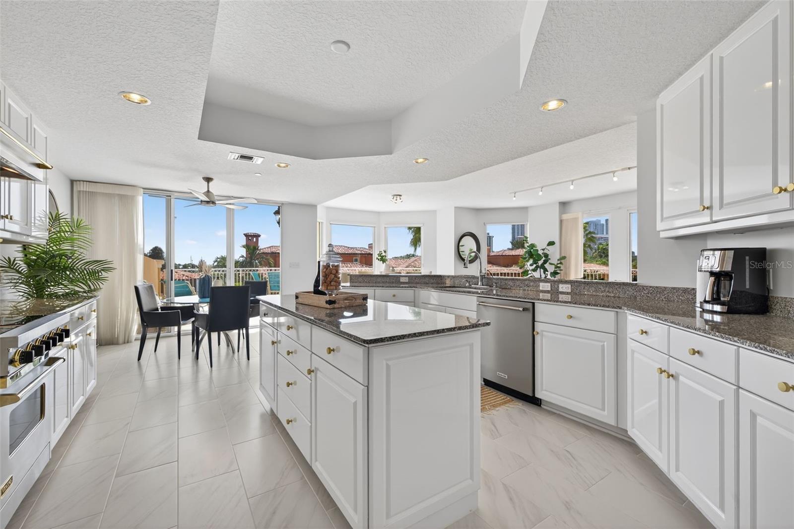 555 5TH AVE NE #332, ST PETERSBURG, FL, 33701