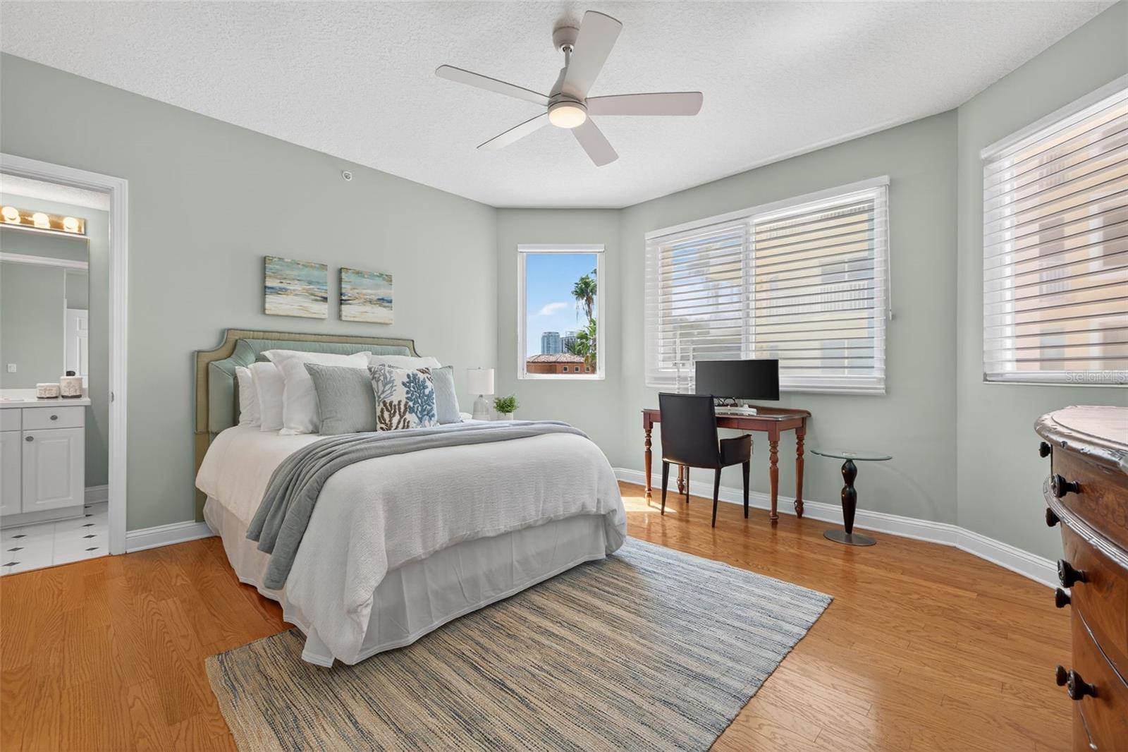 555 5TH AVE NE #332, ST PETERSBURG, FL, 33701