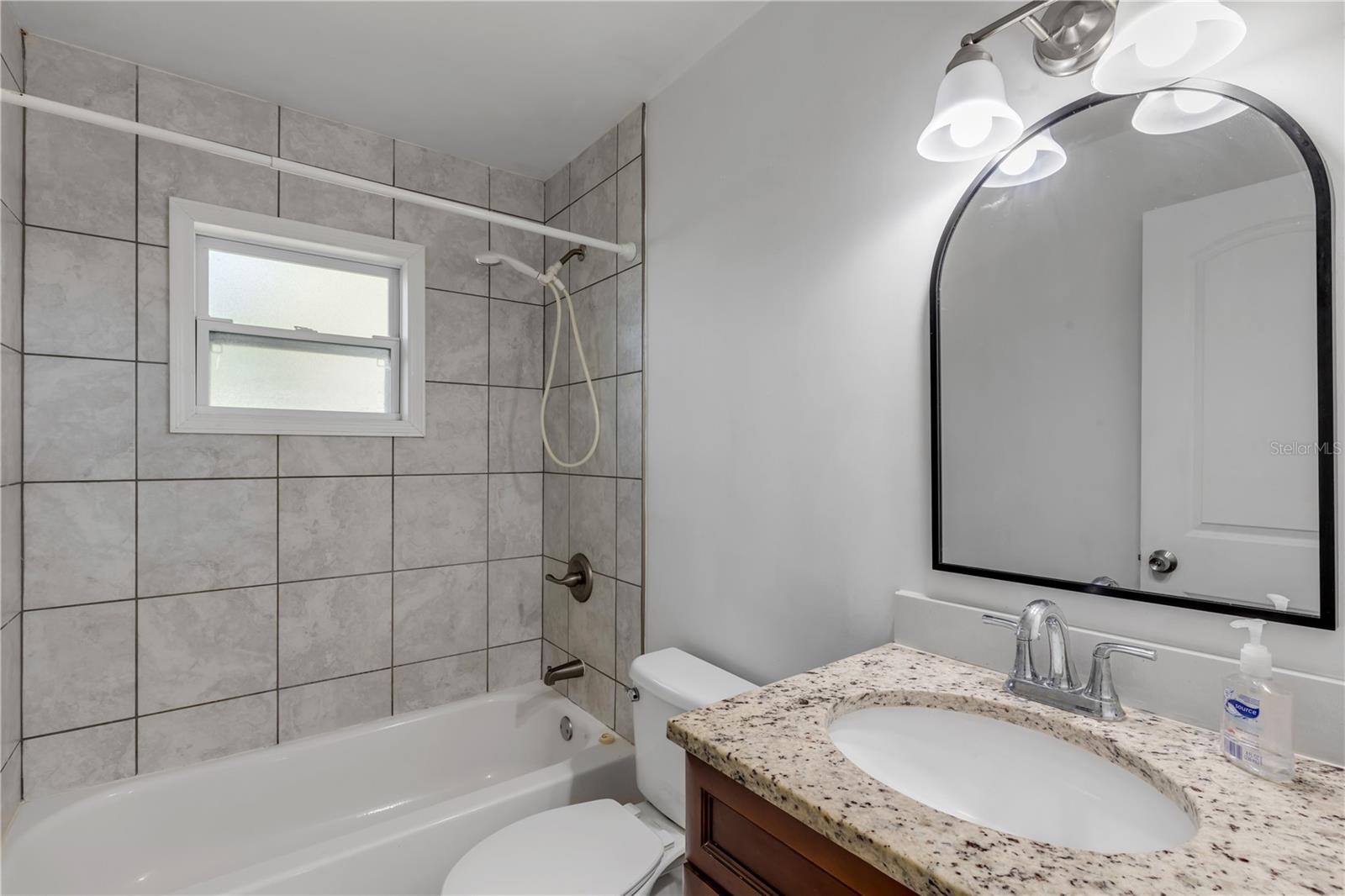 420 PERDITA AVE, EDGEWATER, FL, 32132