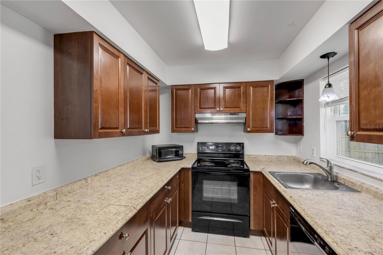 420 PERDITA AVE, EDGEWATER, FL, 32132